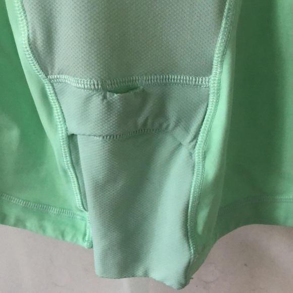 Lululemon Raceback Mint Green Build in Bra Tank - Picture 5 of 12